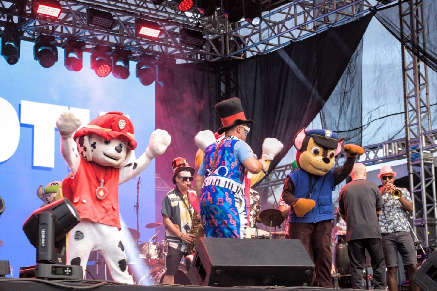 Patrulha Canina e Carreta do Dogão animam os 170 anos de Cotia